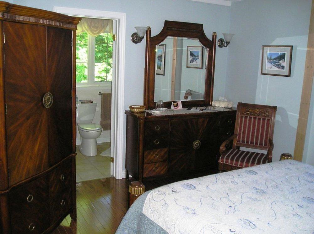 Tucked Inn The Harbour B&B Victoria Harbour Zewnętrze zdjęcie